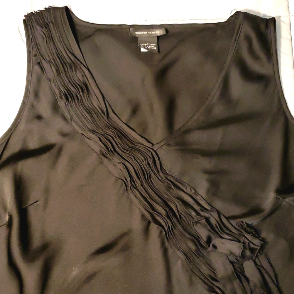 SPENSE - SILKY TANKTOP SLEEVELESS BLOUSE CHEMISE w Unique Front Detail & Fringe